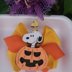 Snoopy Pumpkin Bow